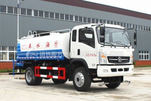 大运运途10方洒水车