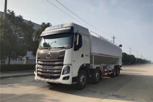 东风柳汽乘龙H7散装饲料车40方